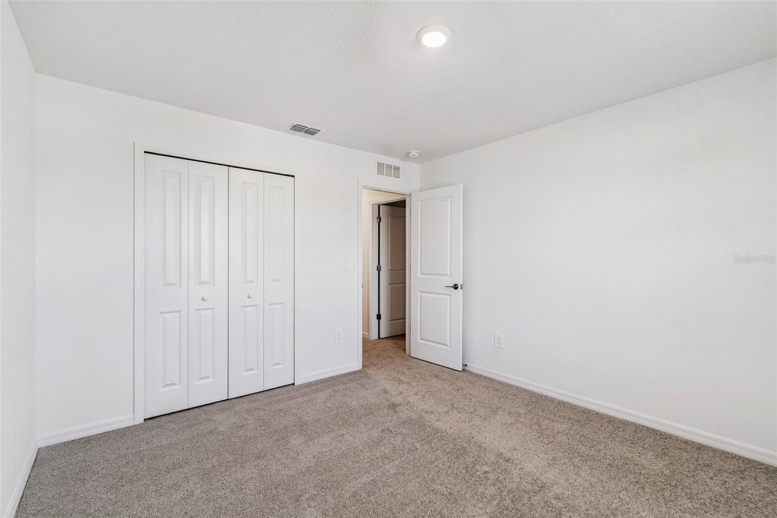 NORTH PK ISLE PH 2C 3B & 4 - Residential Lease