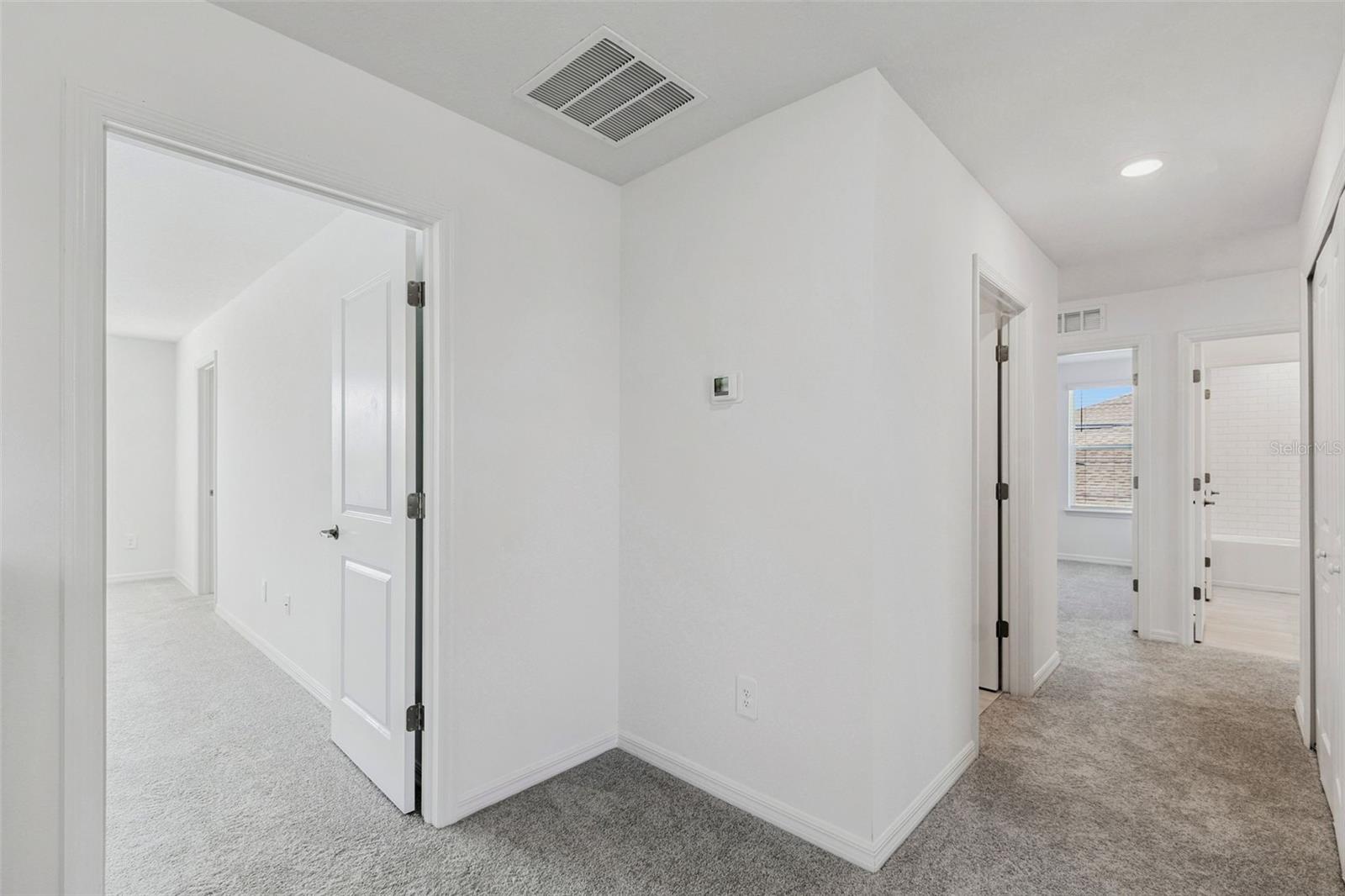 NORTH PK ISLE PH 2C 3B & 4 - Residential Lease