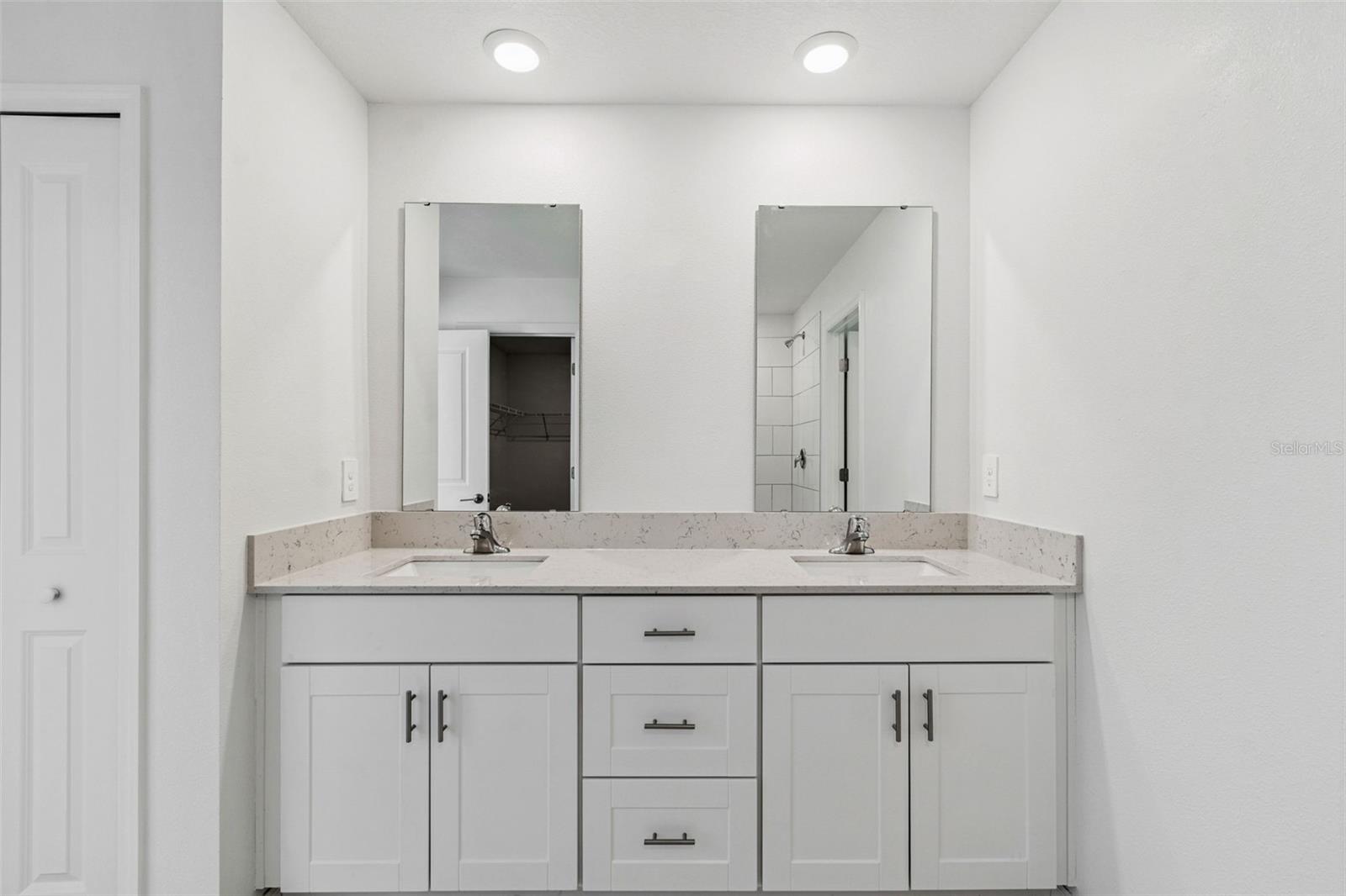 NORTH PK ISLE PH 2C 3B & 4 - Residential Lease