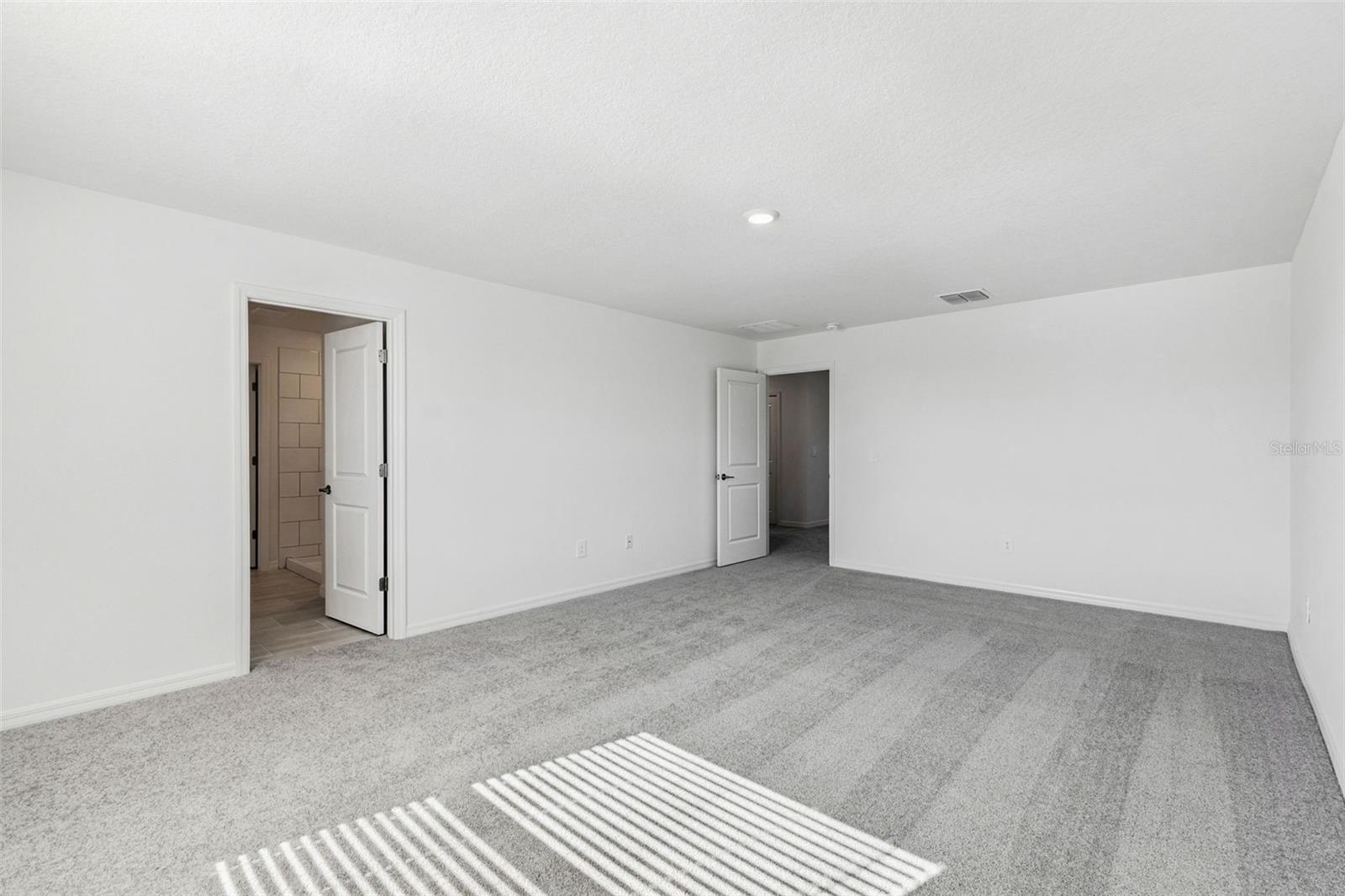 NORTH PK ISLE PH 2C 3B & 4 - Residential Lease