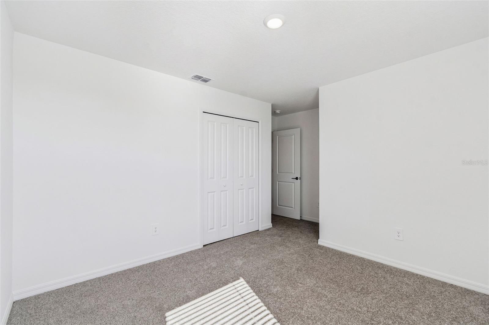 NORTH PK ISLE PH 2C 3B & 4 - Residential Lease