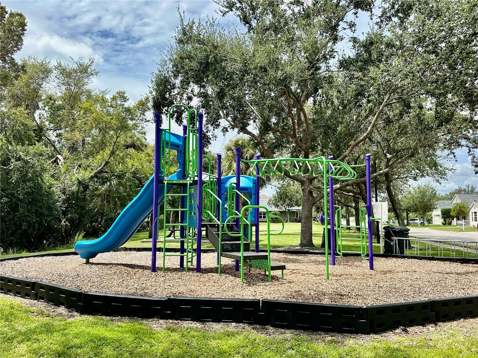 SILVERLAKE - Residential Lease