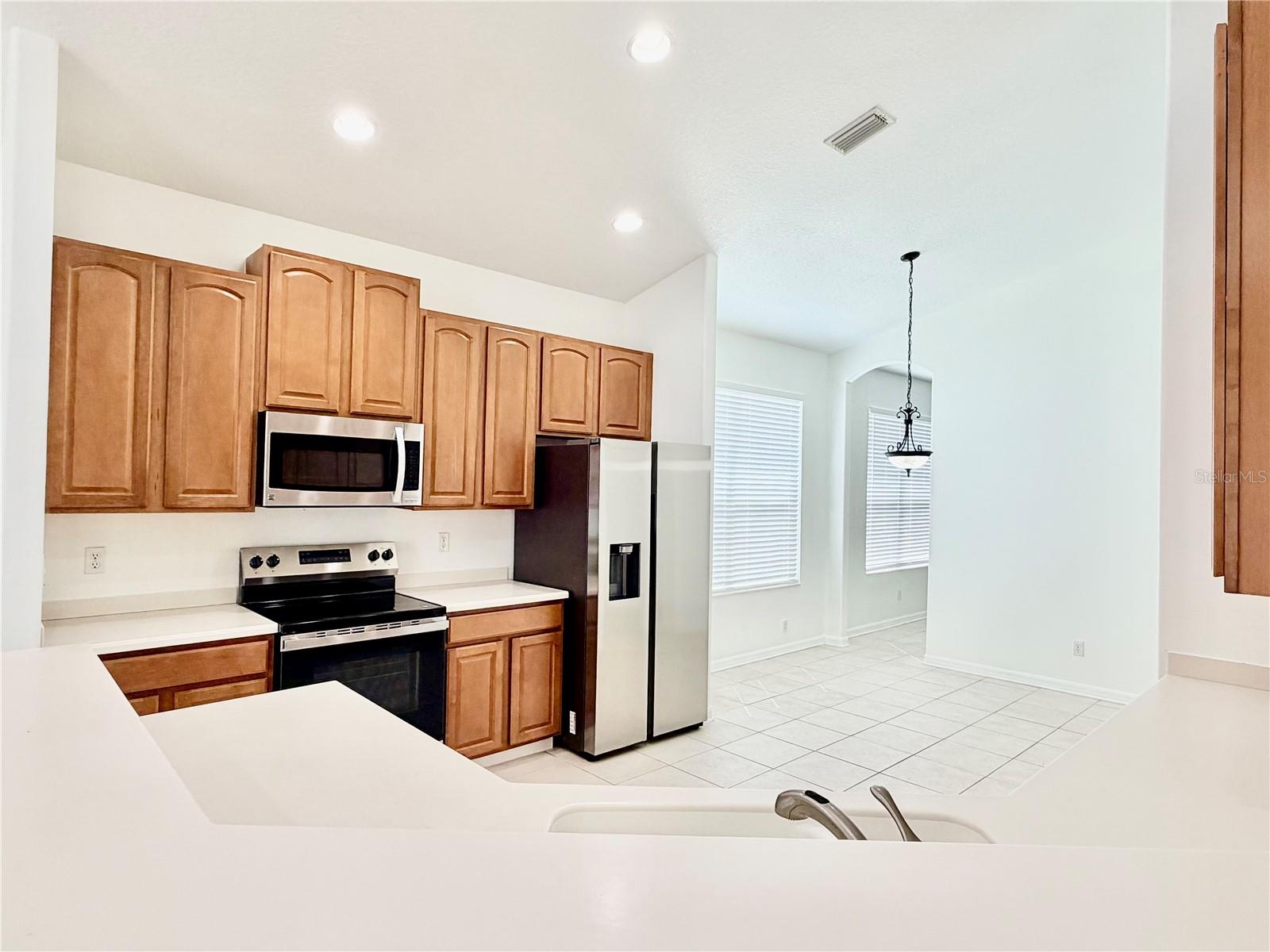 SILVERLAKE - Residential Lease