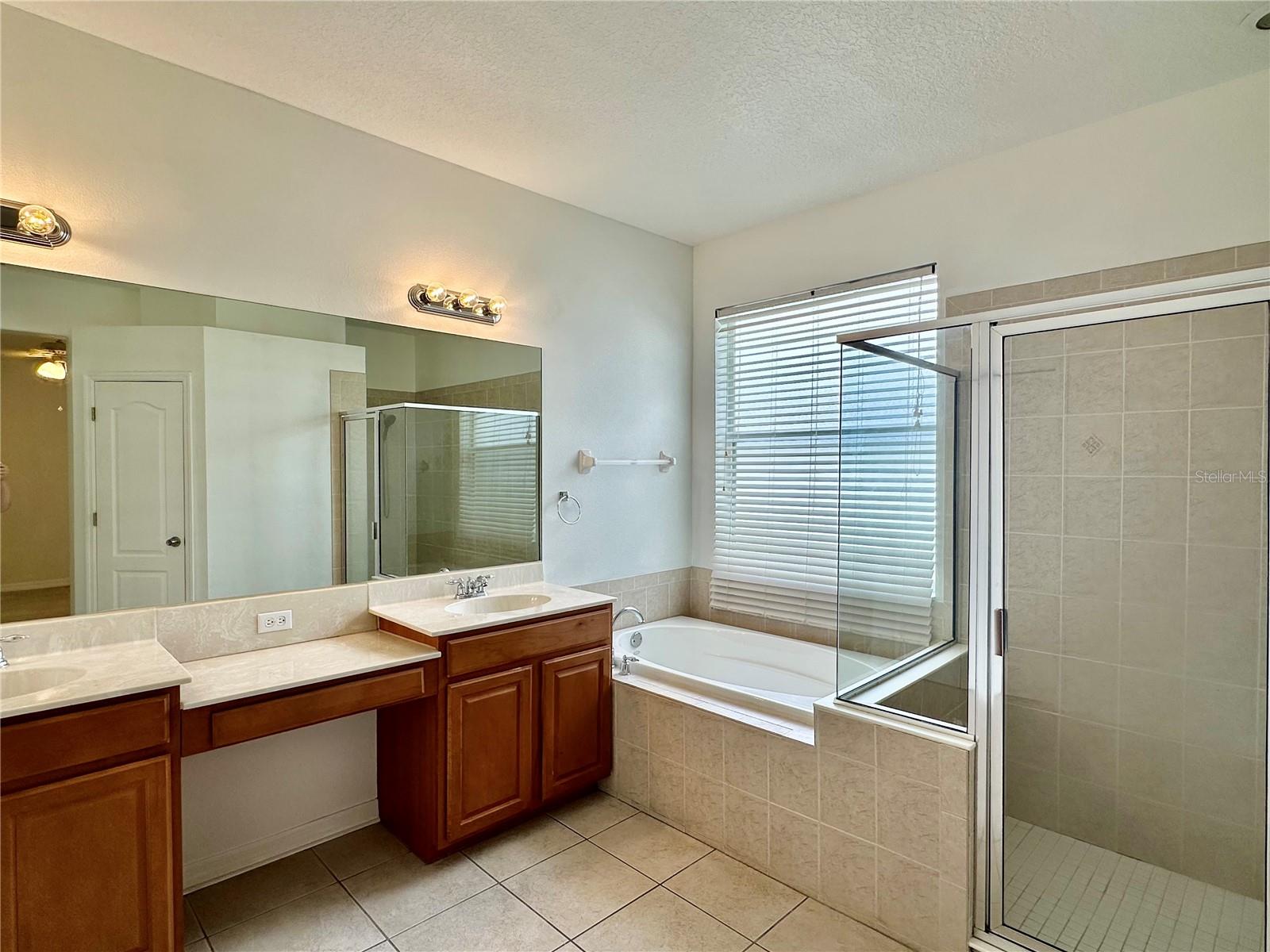 SILVERLAKE - Residential Lease