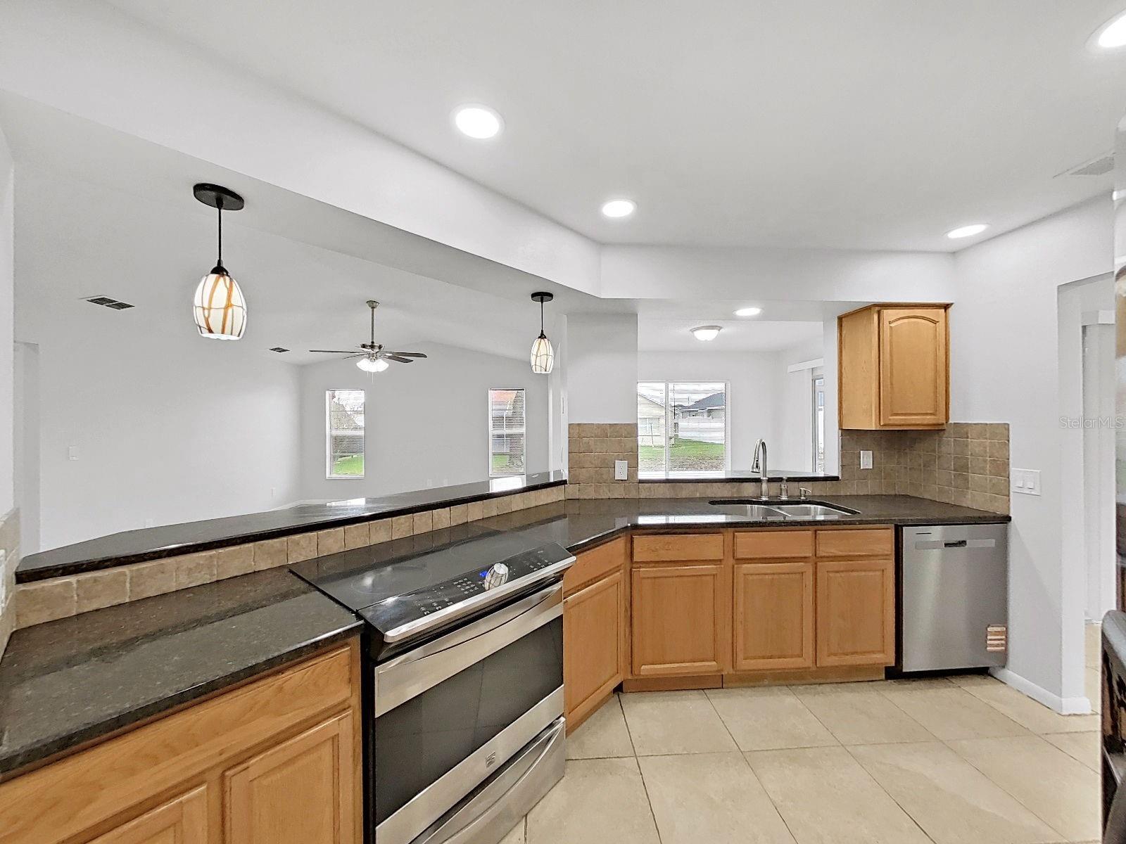 SPRING HILL - Residential