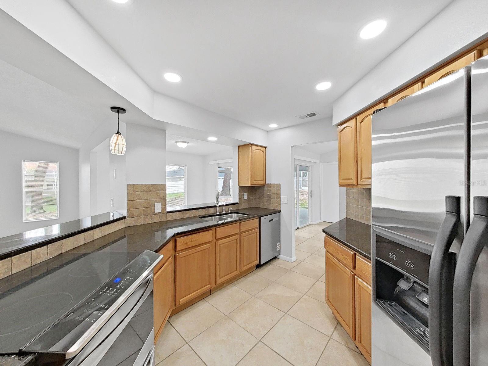 SPRING HILL - Residential