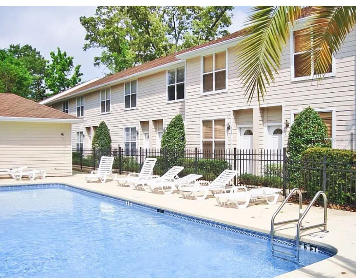 VICTORIA STATION - Residential