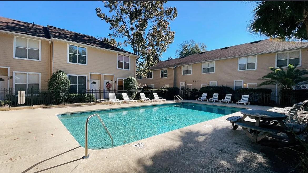 VICTORIA STATION - Residential