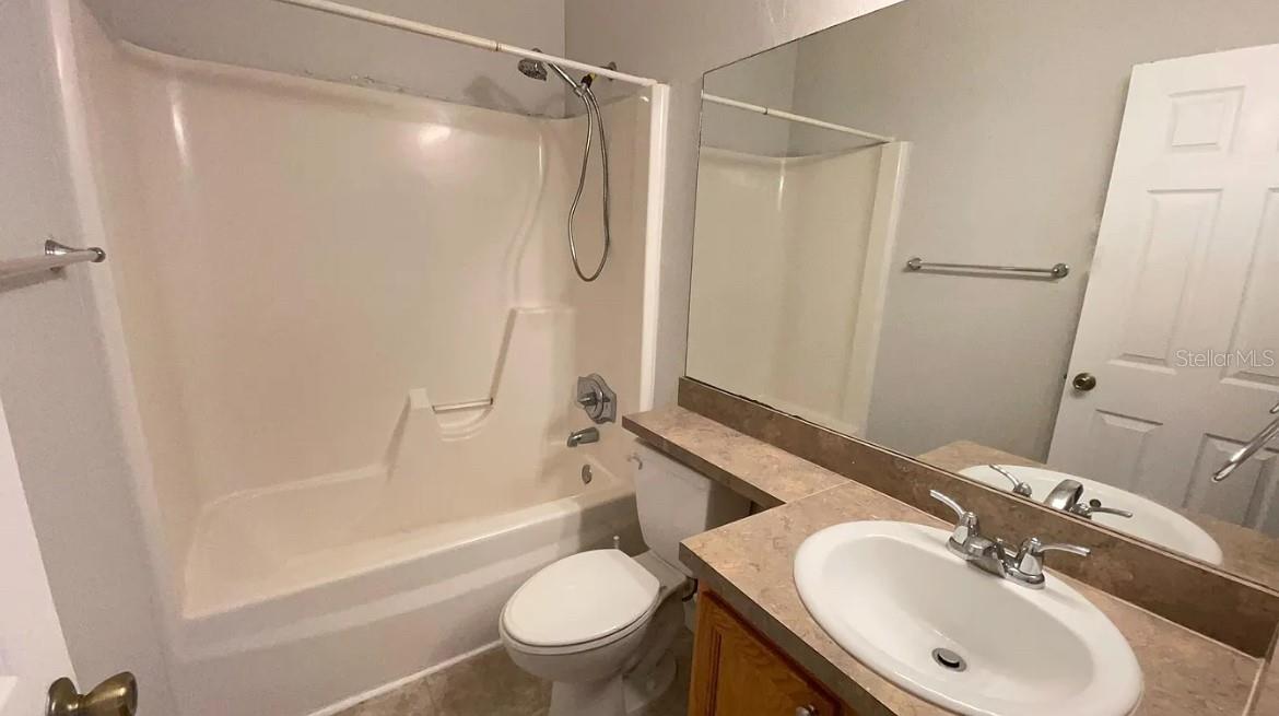 VICTORIA STATION - Residential