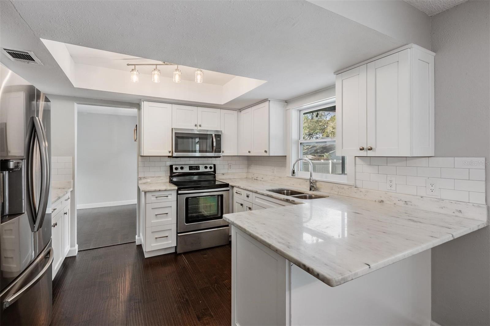 CYPRESS HOLLOW - Residential