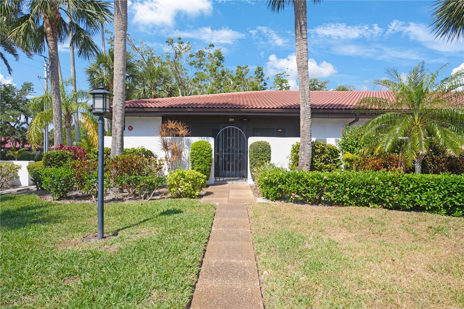 3500 EL CONQUISTADOR PARKWAY 301