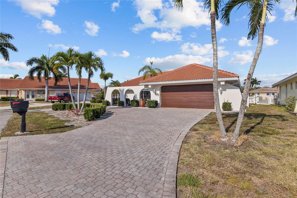 Photo of 918 Messina Drive, Punta Gorda, FL 33950 (MLS # C7492388)