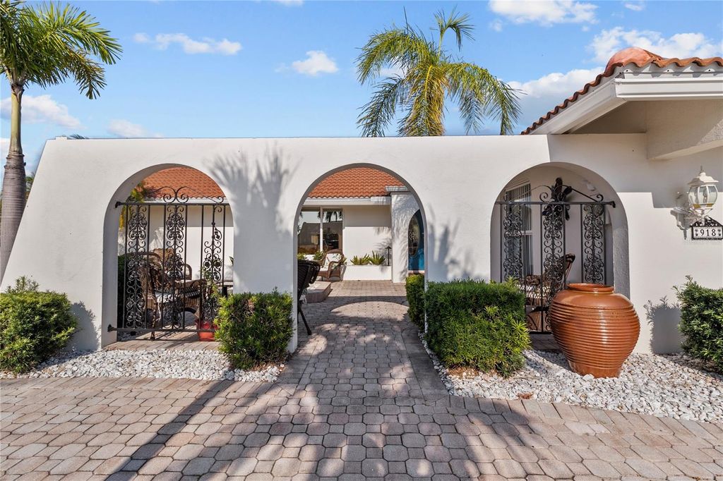 Photo of 918 Messina Drive, Punta Gorda, FL 33950 (MLS # C7492388)