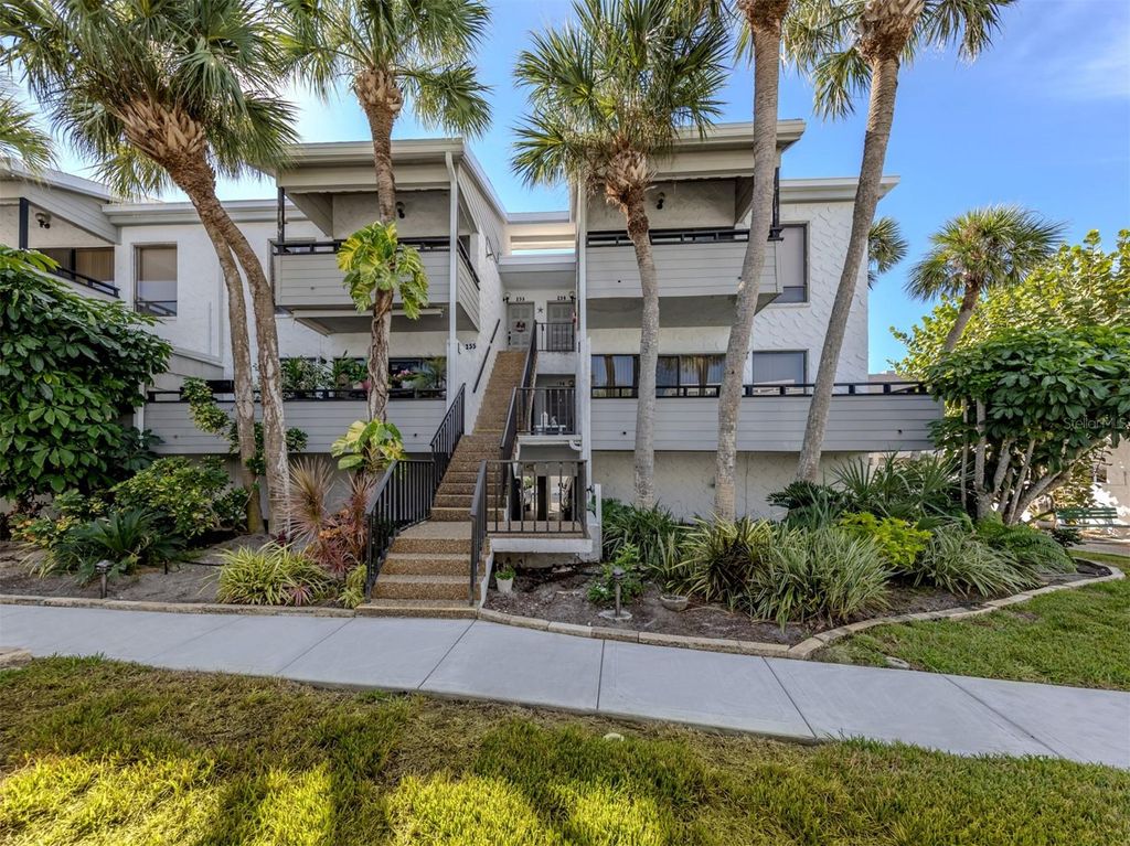 Photo of 1555 Tarpon Center Drive #255, Venice, FL 34285 (MLS # N6141317)