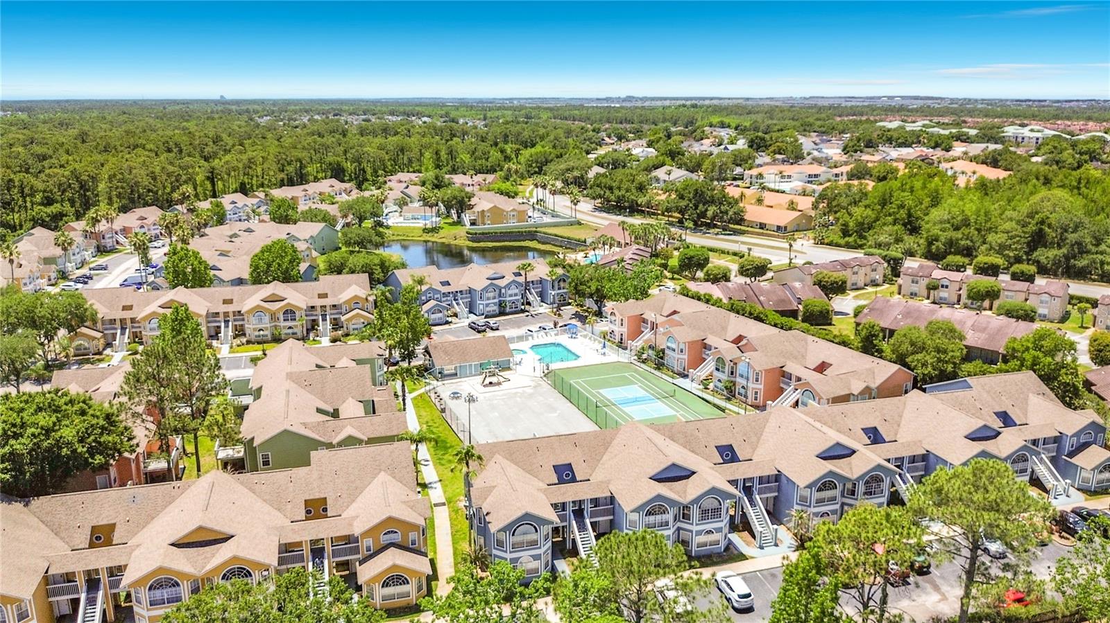 VILLAS AT ISLAND CLUB PH 10 - Residential