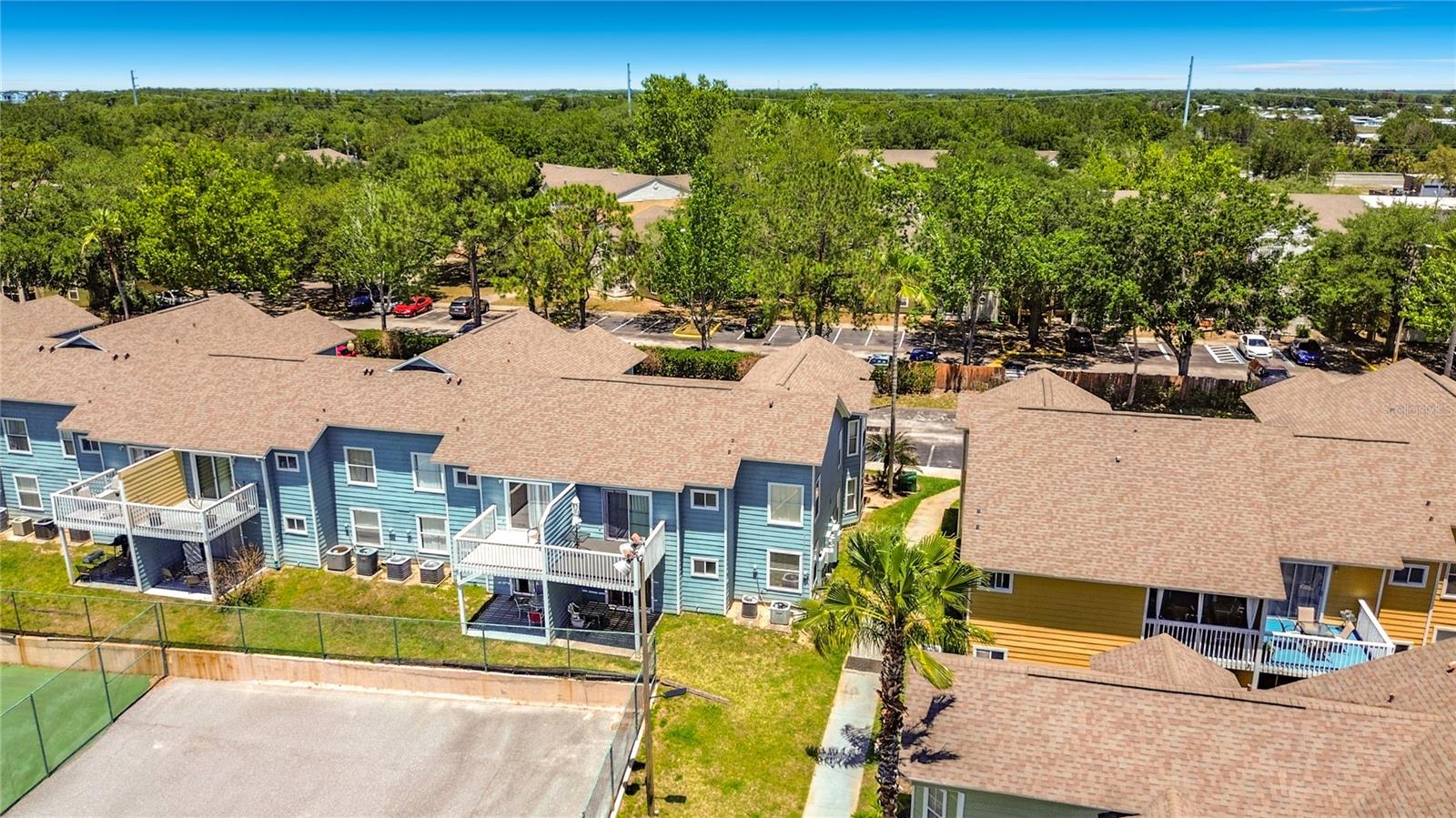 VILLAS AT ISLAND CLUB PH 10 - Residential
