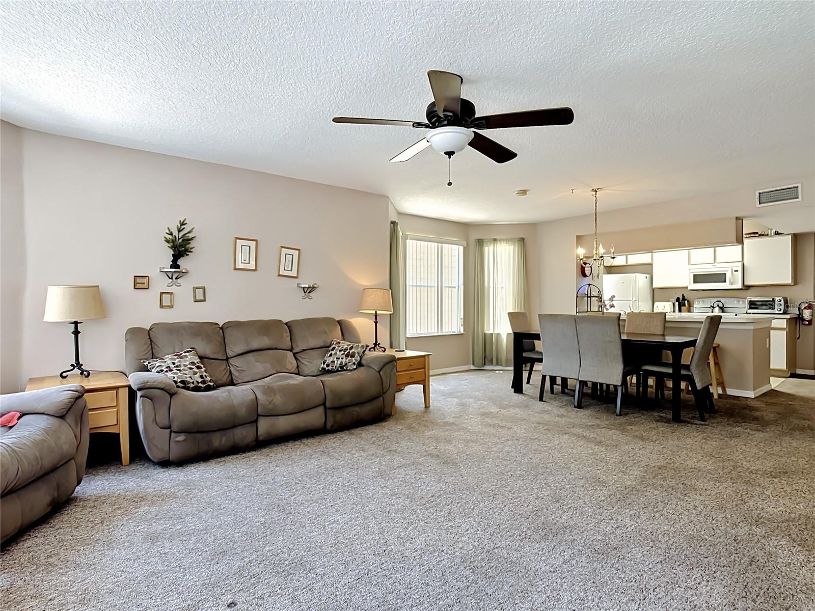 VILLAS AT ISLAND CLUB PH 10 - Residential