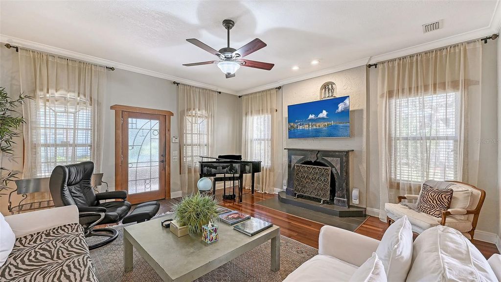 Photo of 1563 4th Street, Sarasota, FL 34236 (MLS # A4685670)