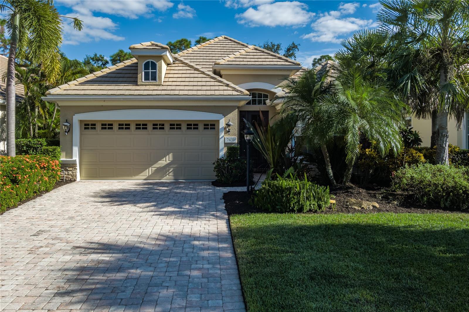 LAKEWOOD RANCH COUNTRY CLUB VILLAGE EE 2A-2E - Residential