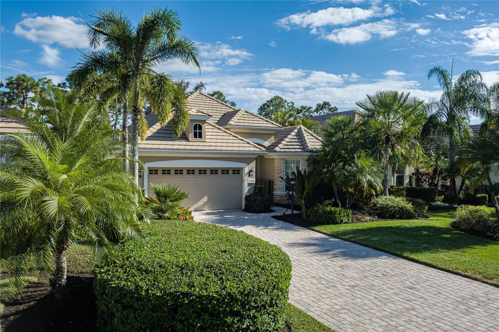 LAKEWOOD RANCH COUNTRY CLUB VILLAGE EE 2A-2E - Residential