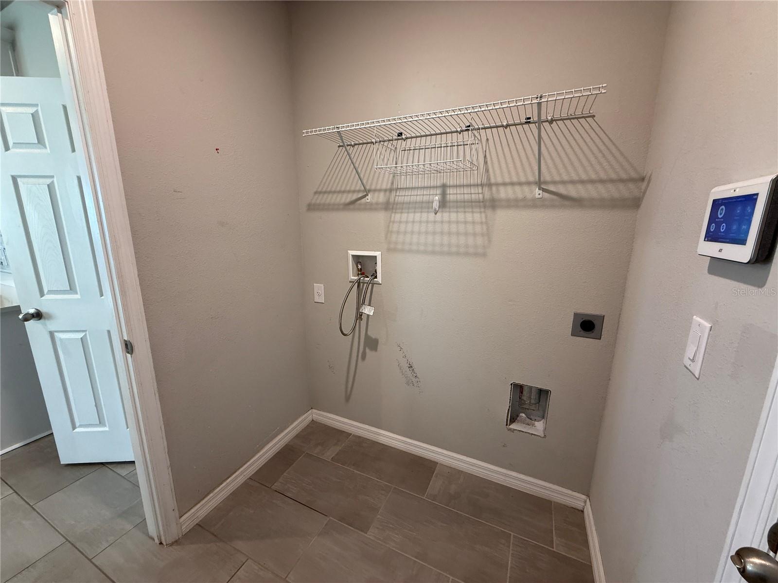 LAKE DENHAM ESTATES - Residential