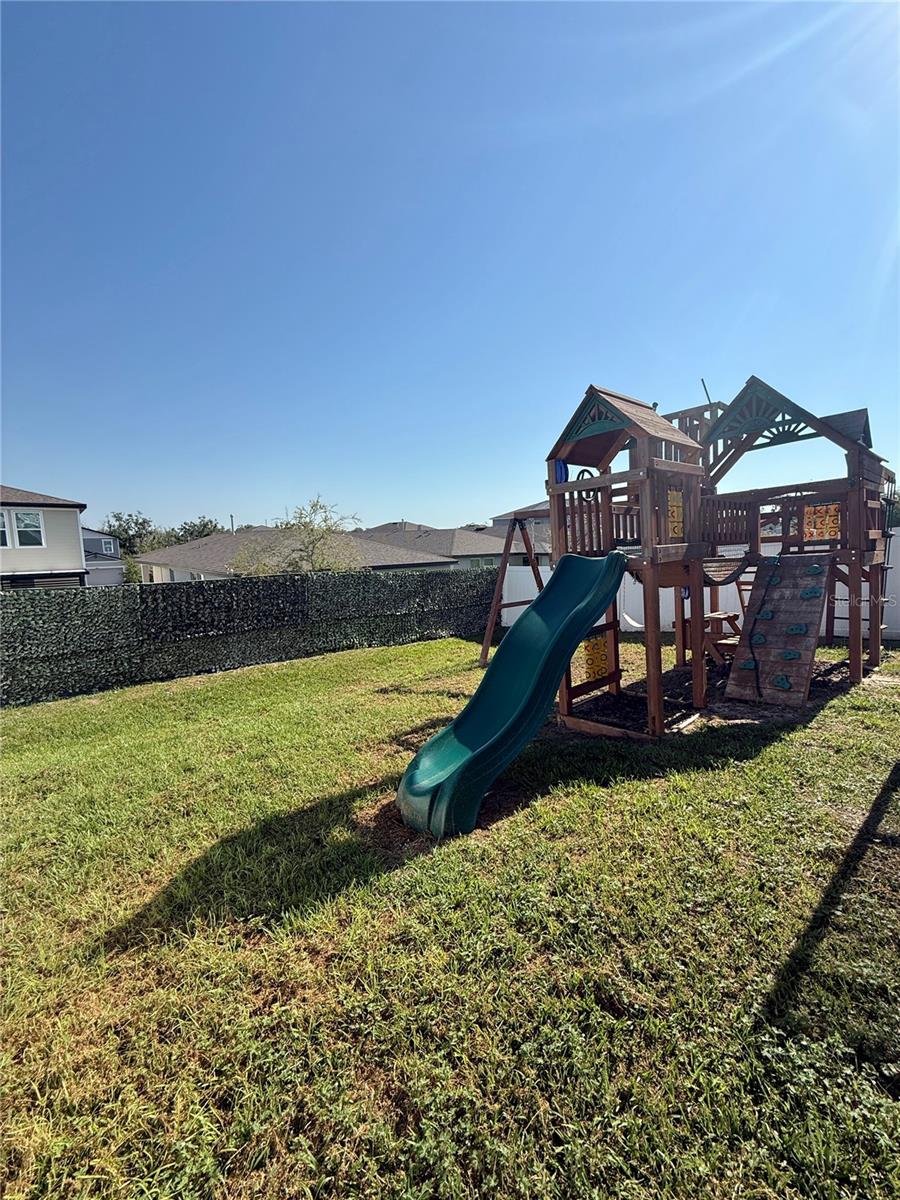 LAKE DENHAM ESTATES - Residential