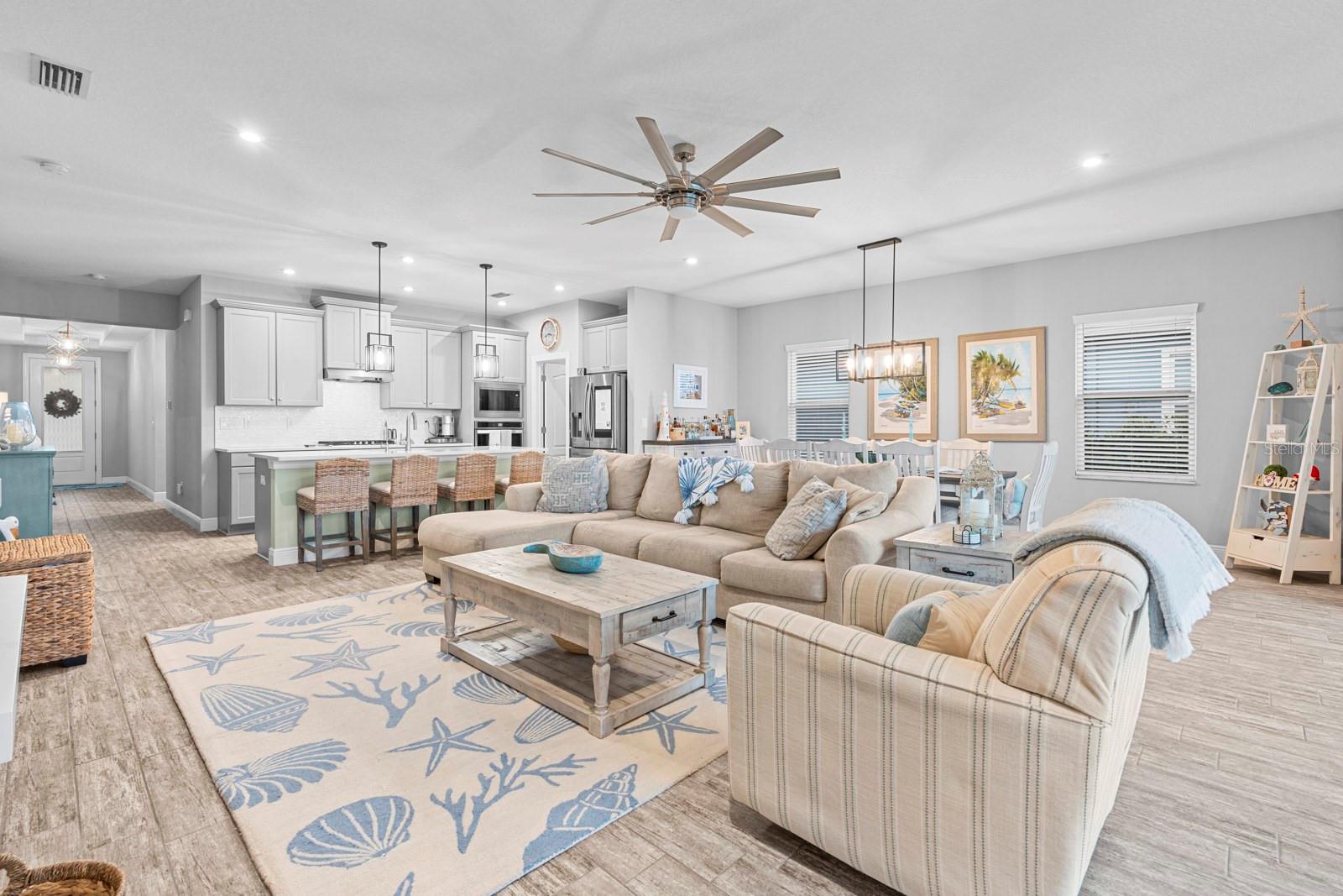 5432 SILVER SUN DRIVE