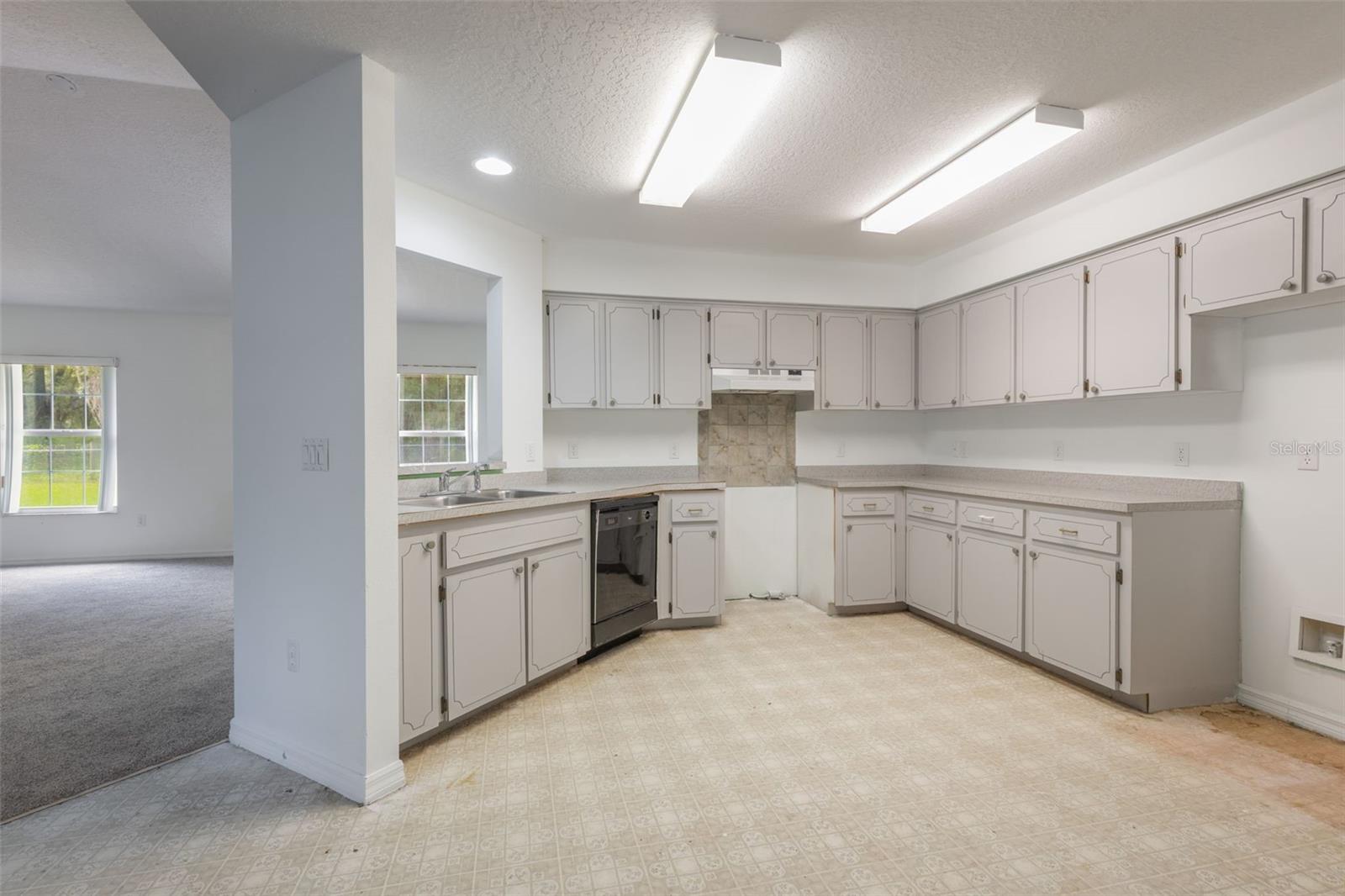 5990 SE 5TH PLACE