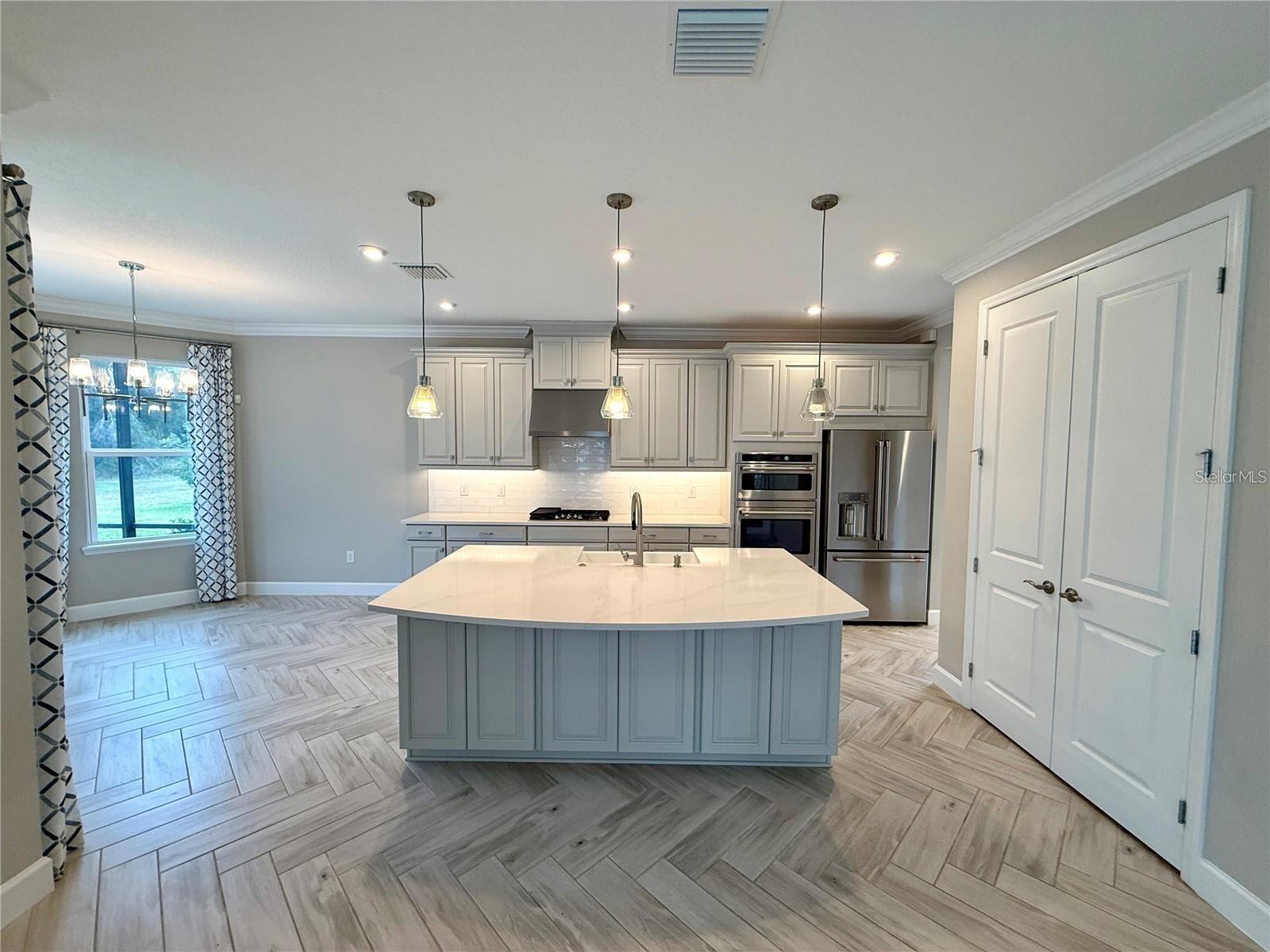 ARTISAN LAKES PRCL J PH I & II - Residential