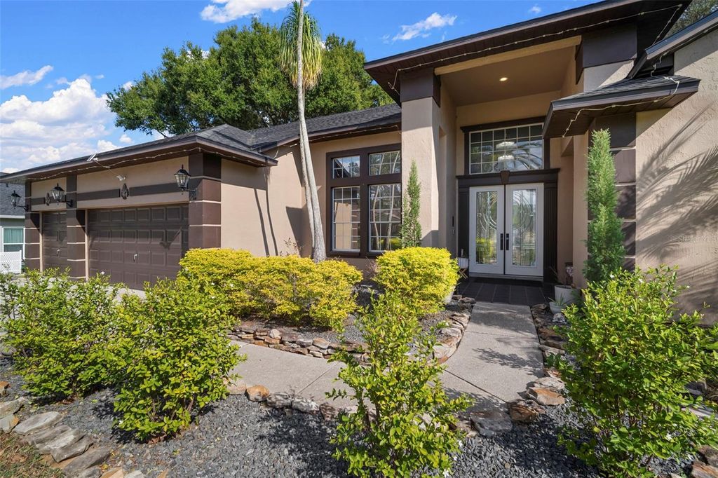 Photo of 424 Summit Chase Drive, Valrico, FL 33594 (MLS # TB8448937)