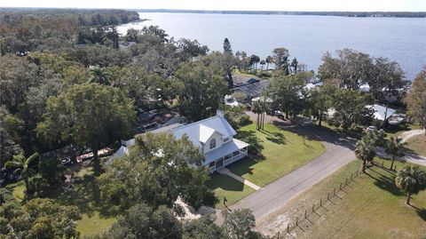 A home in TARPON SPRINGS