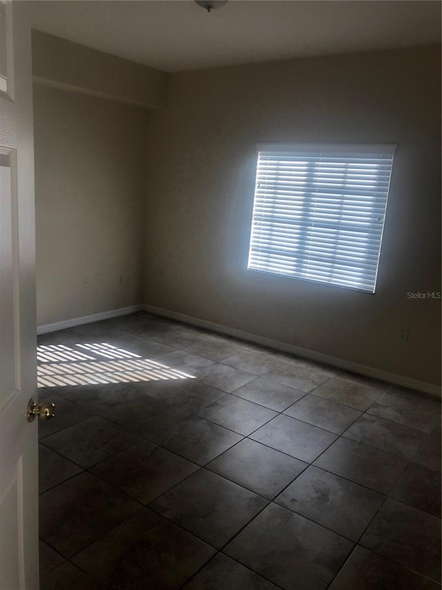 VILLAGES OF BLOOMINGDALE CONDO 3 - Residential Lease