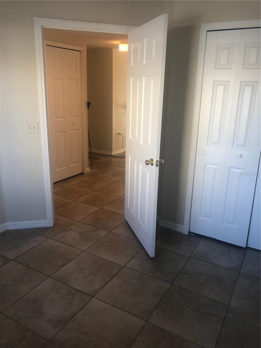 VILLAGES OF BLOOMINGDALE CONDO 3 - Residential Lease