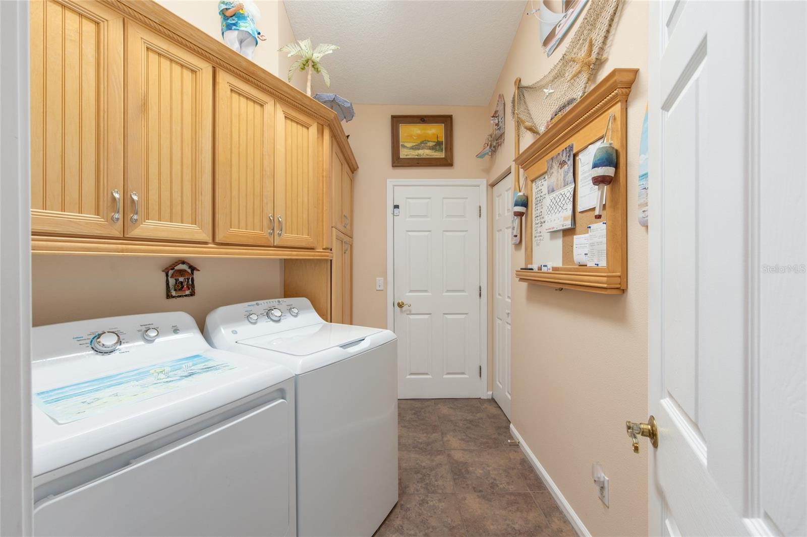 OCALA PALMS - Residential