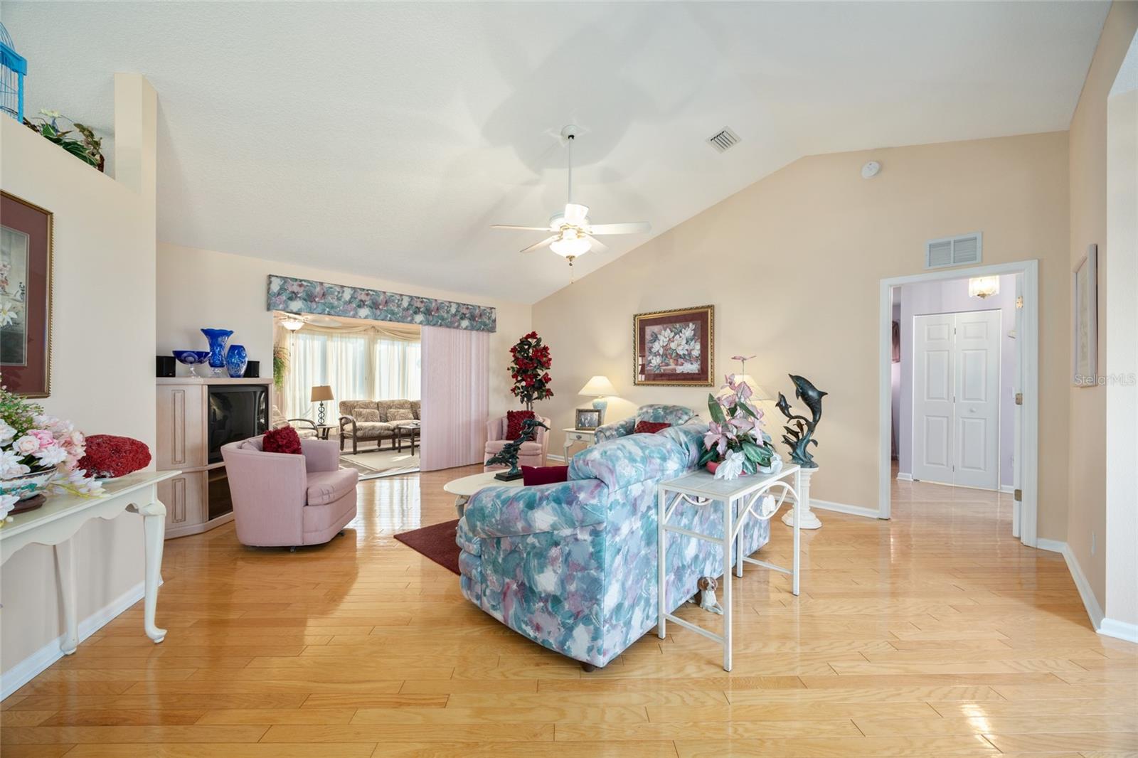 OCALA PALMS - Residential