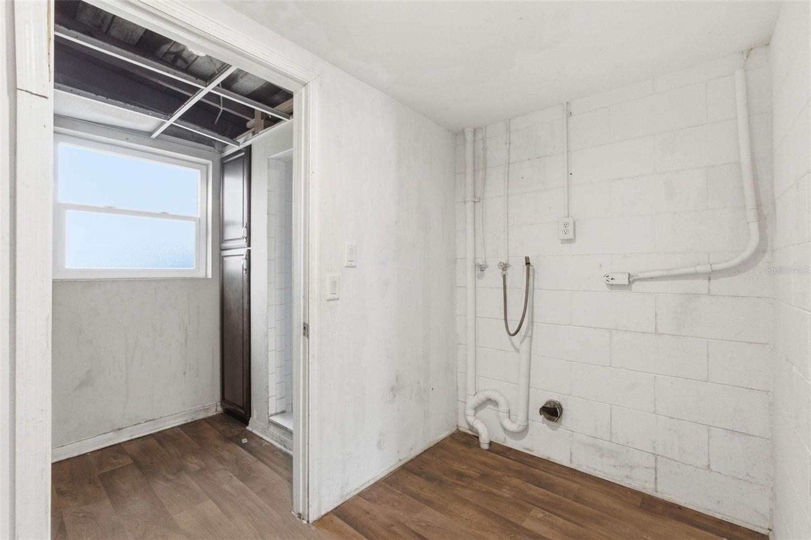 CAMELLIA PARK - Residential