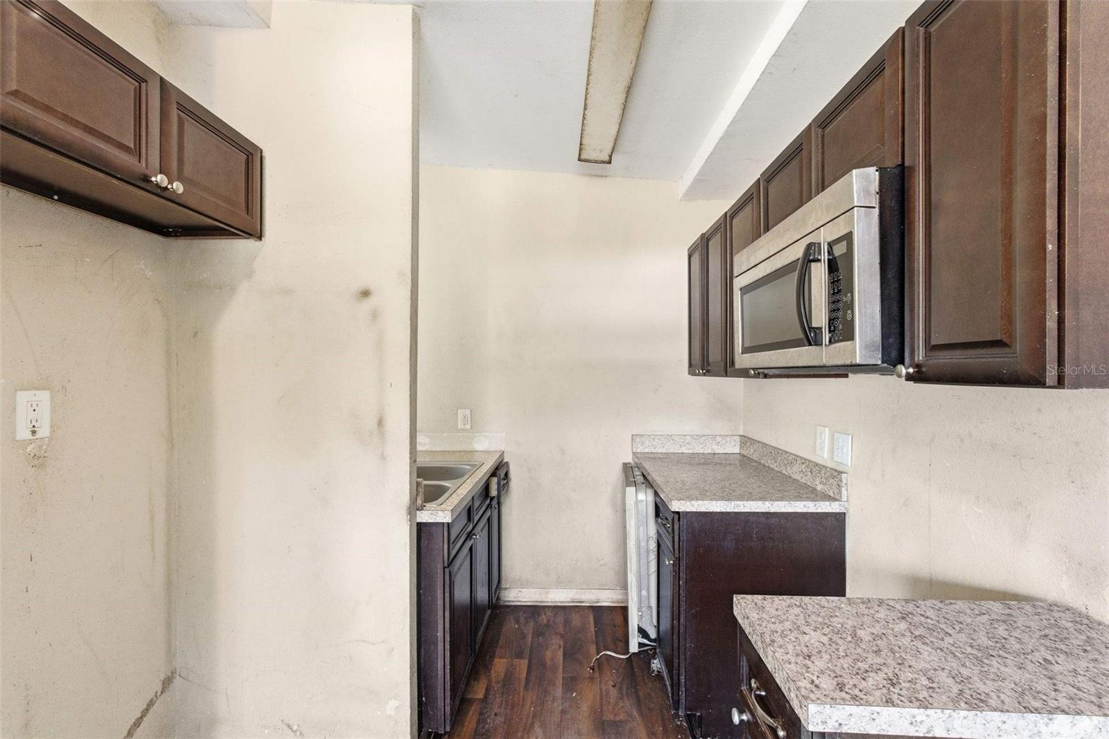 CAMELLIA PARK - Residential