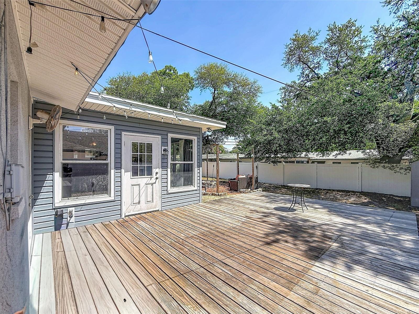 DOUGLAS MANOR 2ND ADD - Residential