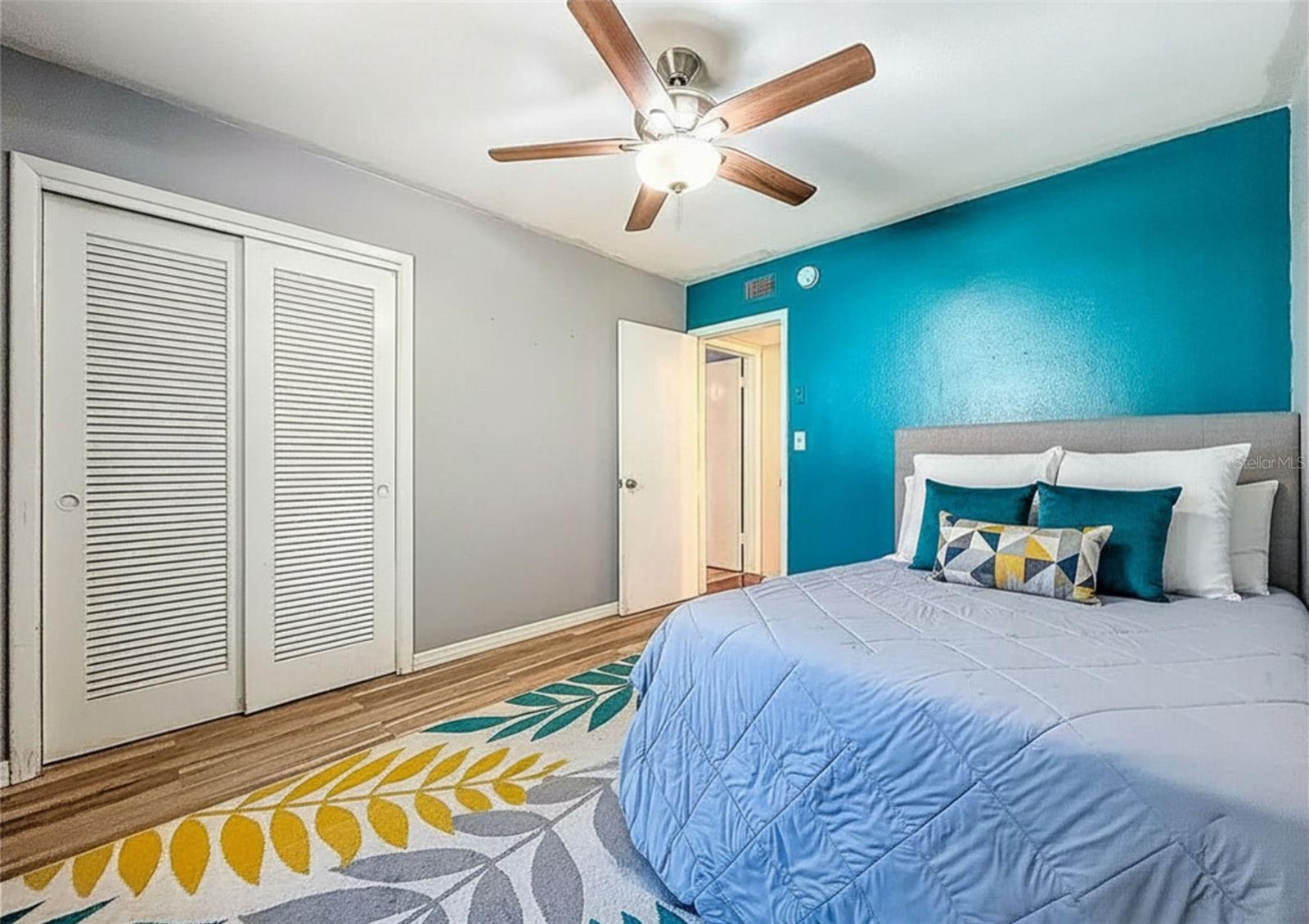 DOUGLAS MANOR 2ND ADD - Residential