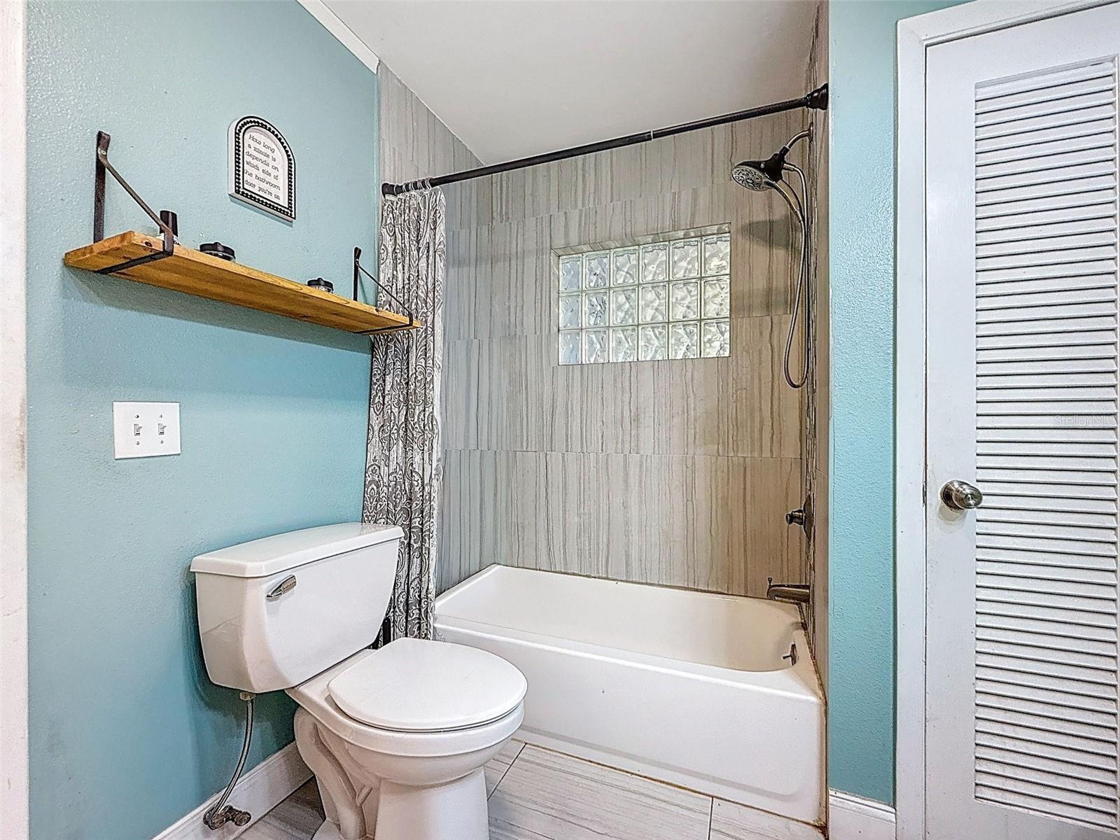 DOUGLAS MANOR 2ND ADD - Residential