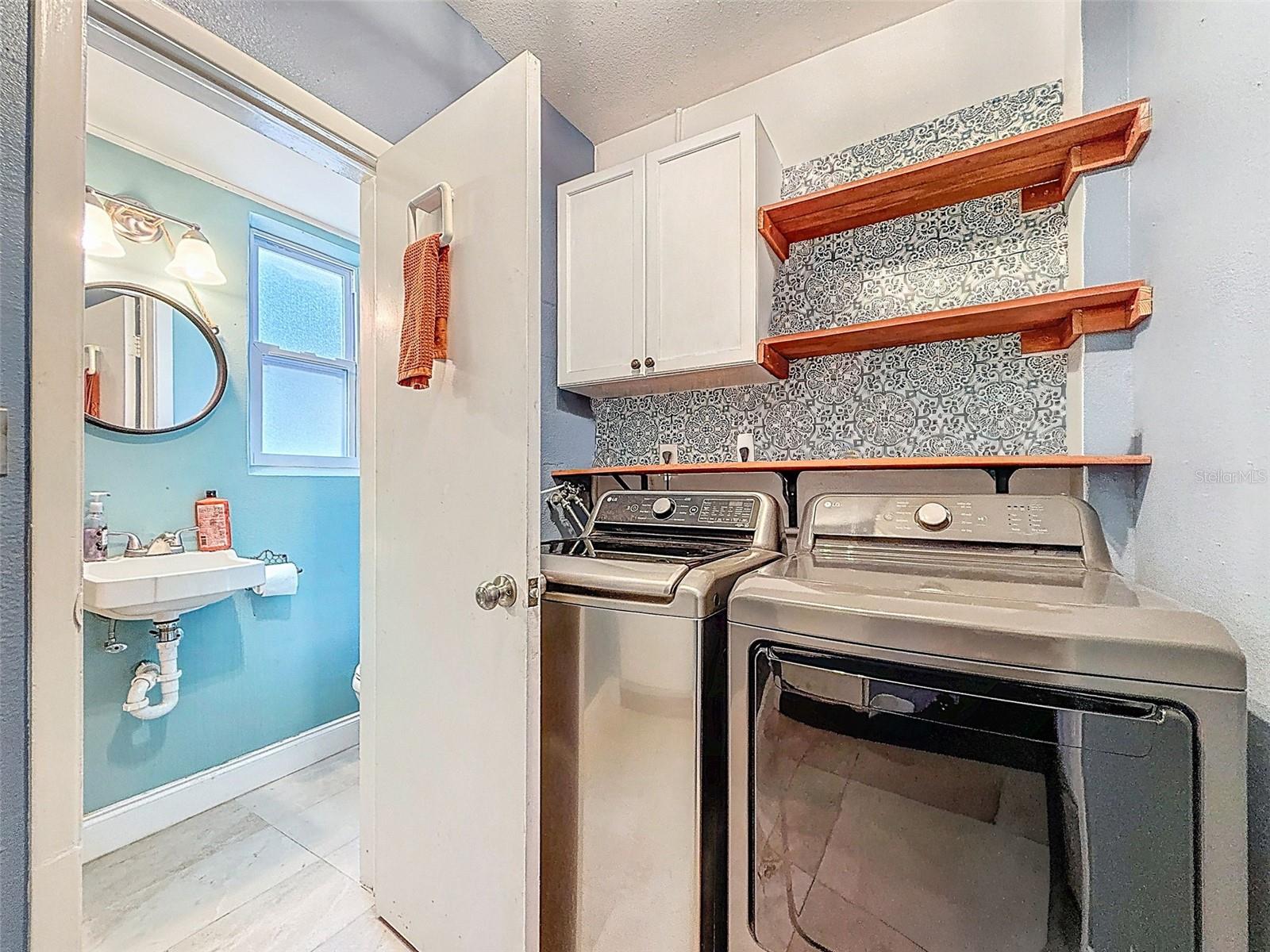 DOUGLAS MANOR 2ND ADD - Residential