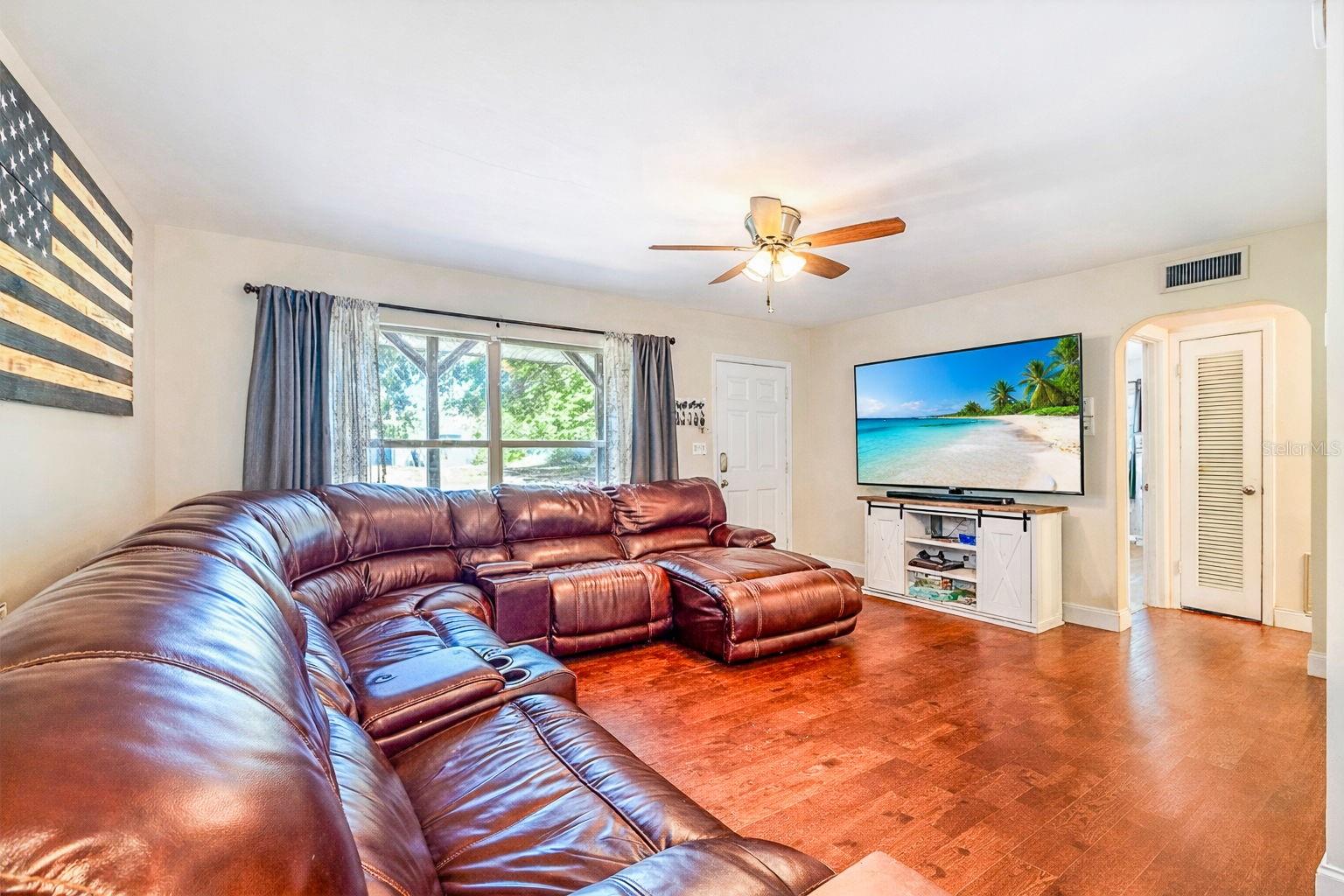 DOUGLAS MANOR 2ND ADD - Residential