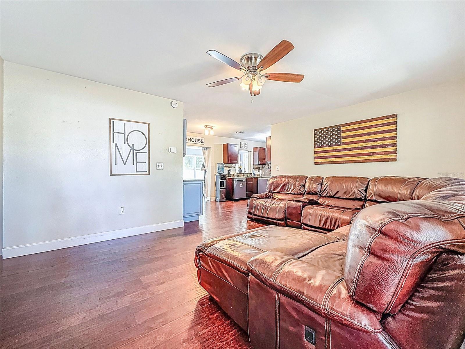 DOUGLAS MANOR 2ND ADD - Residential