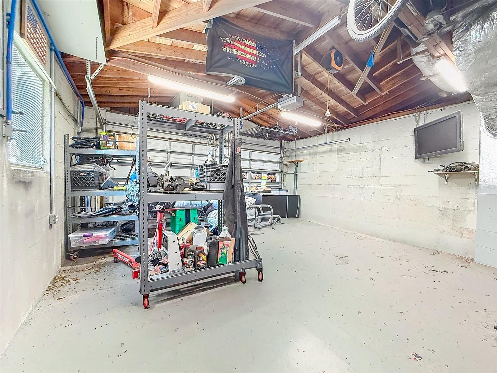 DOUGLAS MANOR 2ND ADD - Residential