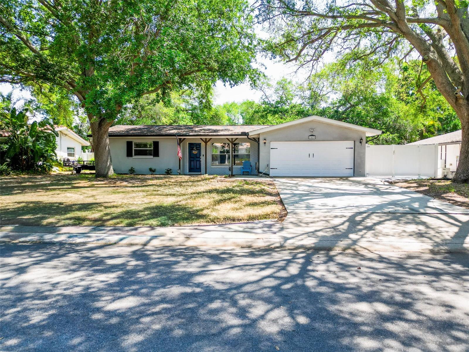 DOUGLAS MANOR 2ND ADD - Residential