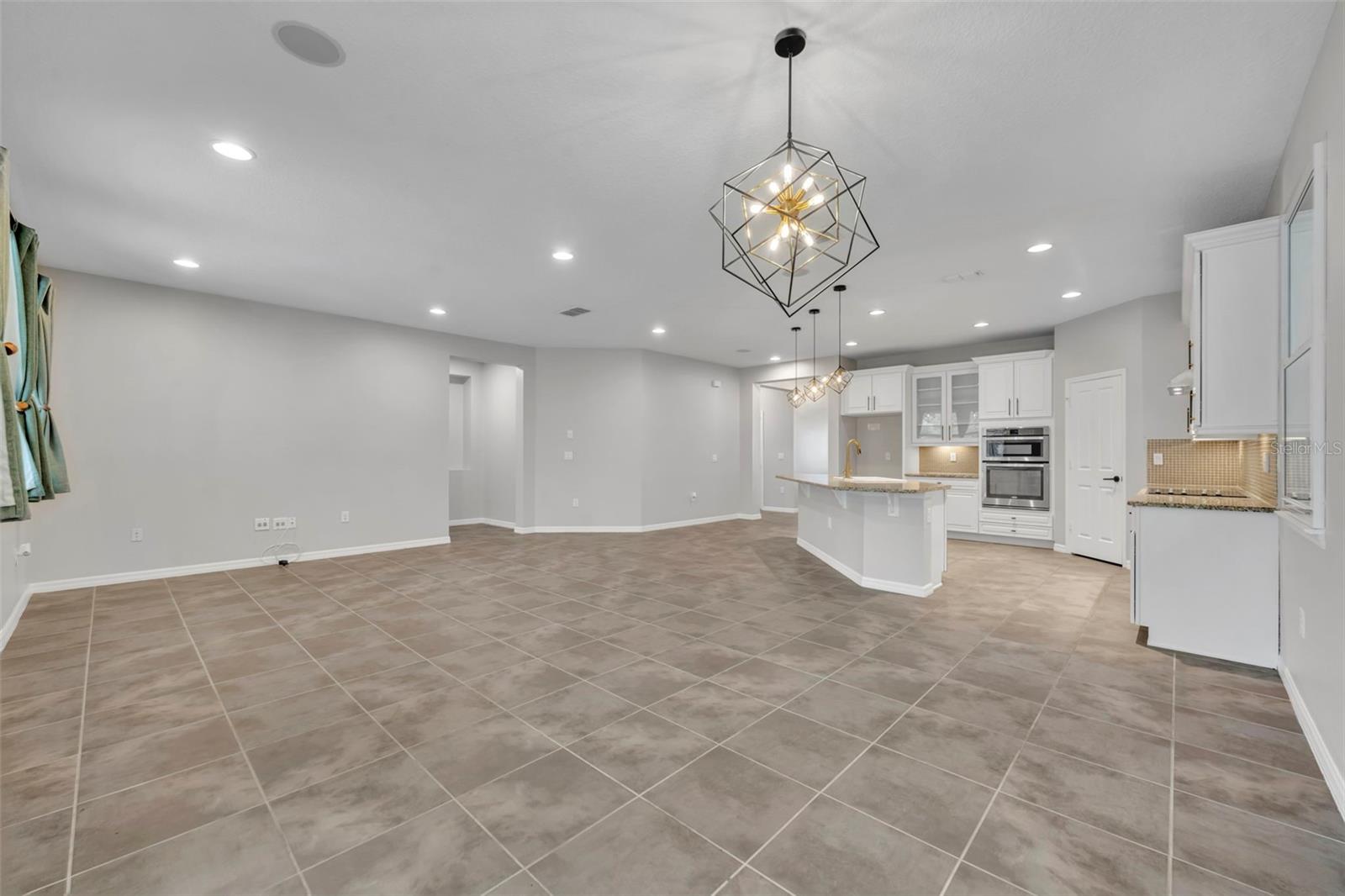 LAKE HANCOCK PRESERVE - Residential