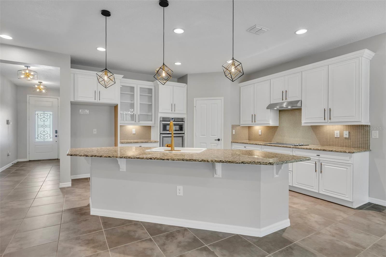 LAKE HANCOCK PRESERVE - Residential