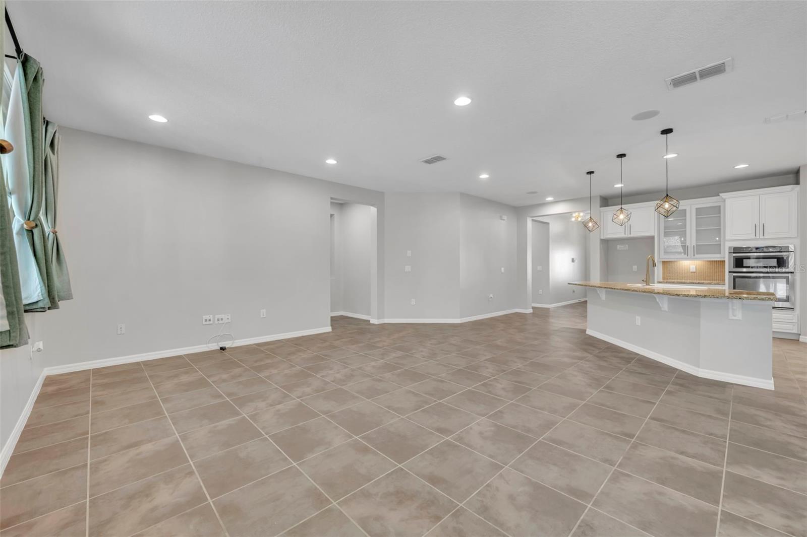 LAKE HANCOCK PRESERVE - Residential