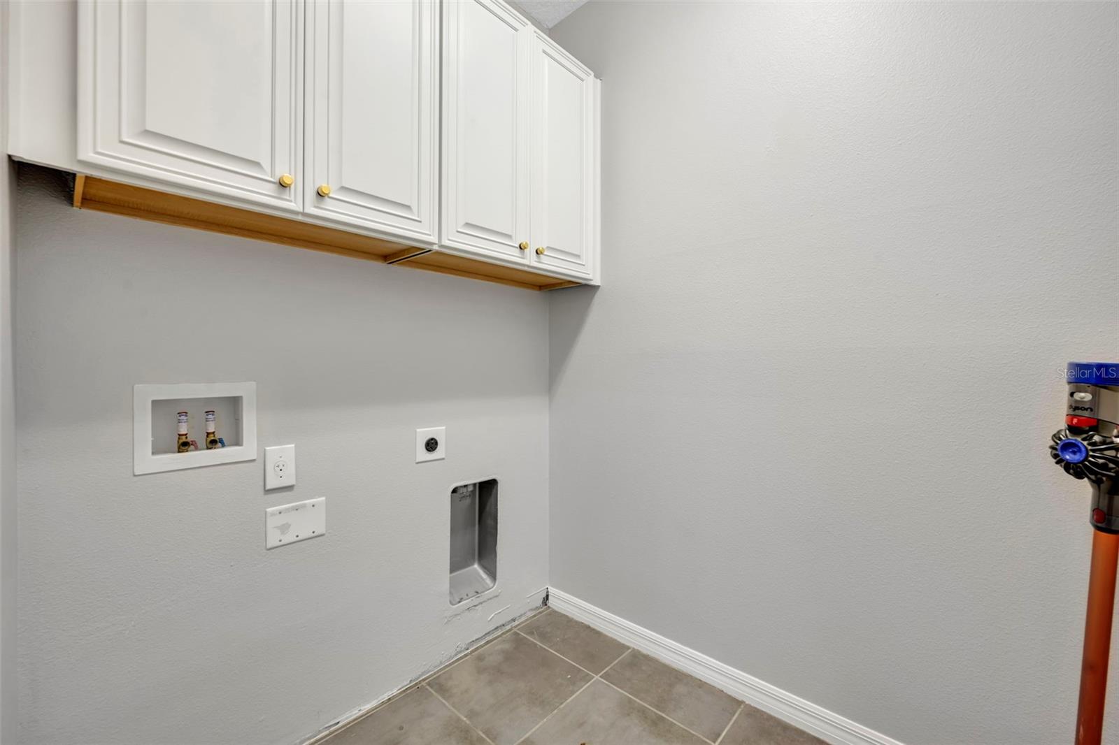 LAKE HANCOCK PRESERVE - Residential