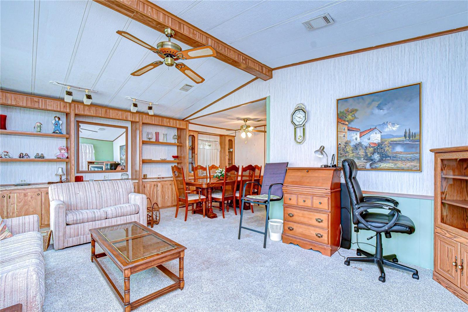 COLONY HILLS COMMUNITY - Residential